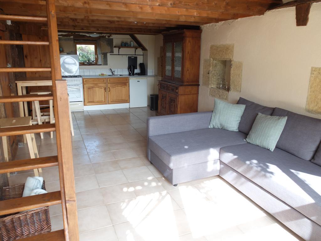 Bed and Breakfast Le Bon Coeur Ygrande Exterior foto