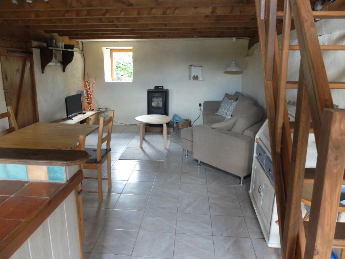 Bed and Breakfast Le Bon Coeur Ygrande Exterior foto